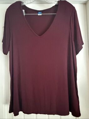 Old Navy Women's Short-Sleeve V-Neck Top - Burgundy